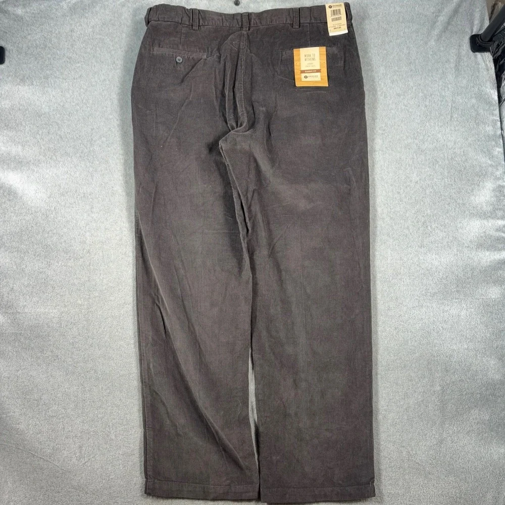 Haggar Corduroy Pants Mens 40x32 Monument Solid NWT Classic Fit Comfort Waist